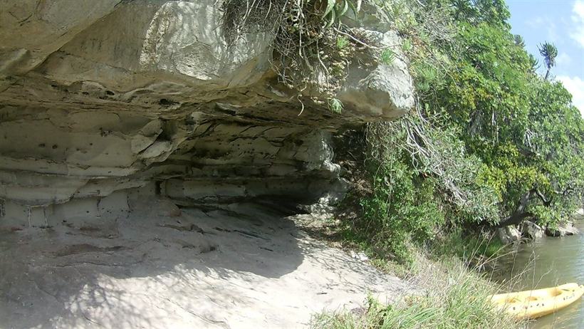 Water-carved sandstone above the estuary.